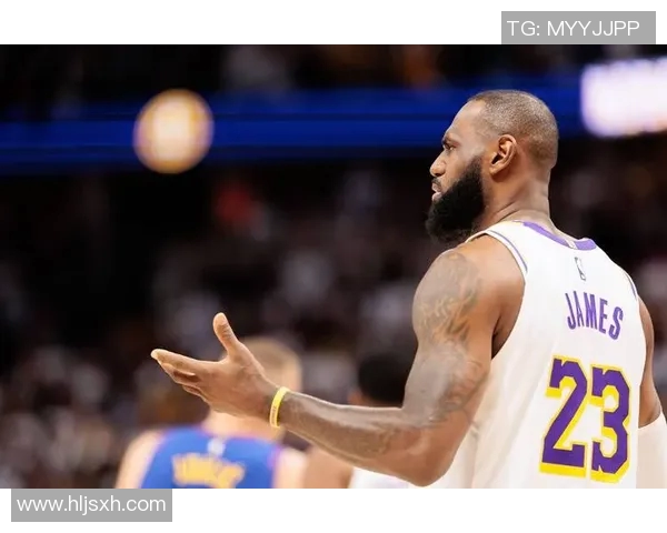 足球明星詹姆斯现身何处他的最新动态与比赛信息揭秘